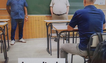 Santiago Boix y Julián González hoy salen en Las Provincias analizando los cambios en la educación.