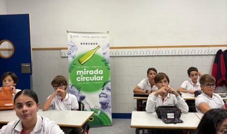 Talleres de reciclaje Mirada Circular para primaria y secundaria de Agustinos Valencia