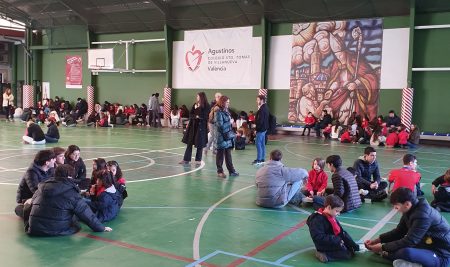 Los alumnos de bachillerato apadrinan a los de primer ciclo de Primaria