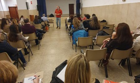 La Escuela de Padres  del Ayuntamiento en Marcha en Agustinos Valencia