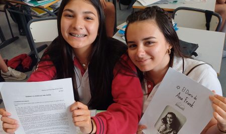 Los alumnos de 4º de la ESO de Agustinos Valencia se sumergen en la segunda Guerra Mundial de la mano de Anna Frank