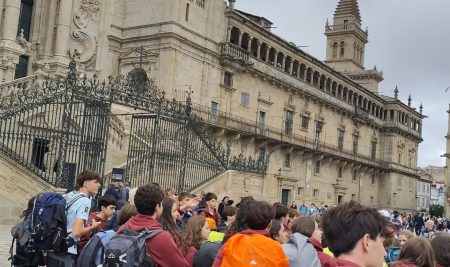 ¡Los alumnos de 4º ya llegaron a Santiago de Compostela! ¡Enhorabuena!